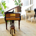 Boîte à musique en forme de mini piano en bois à manivelle